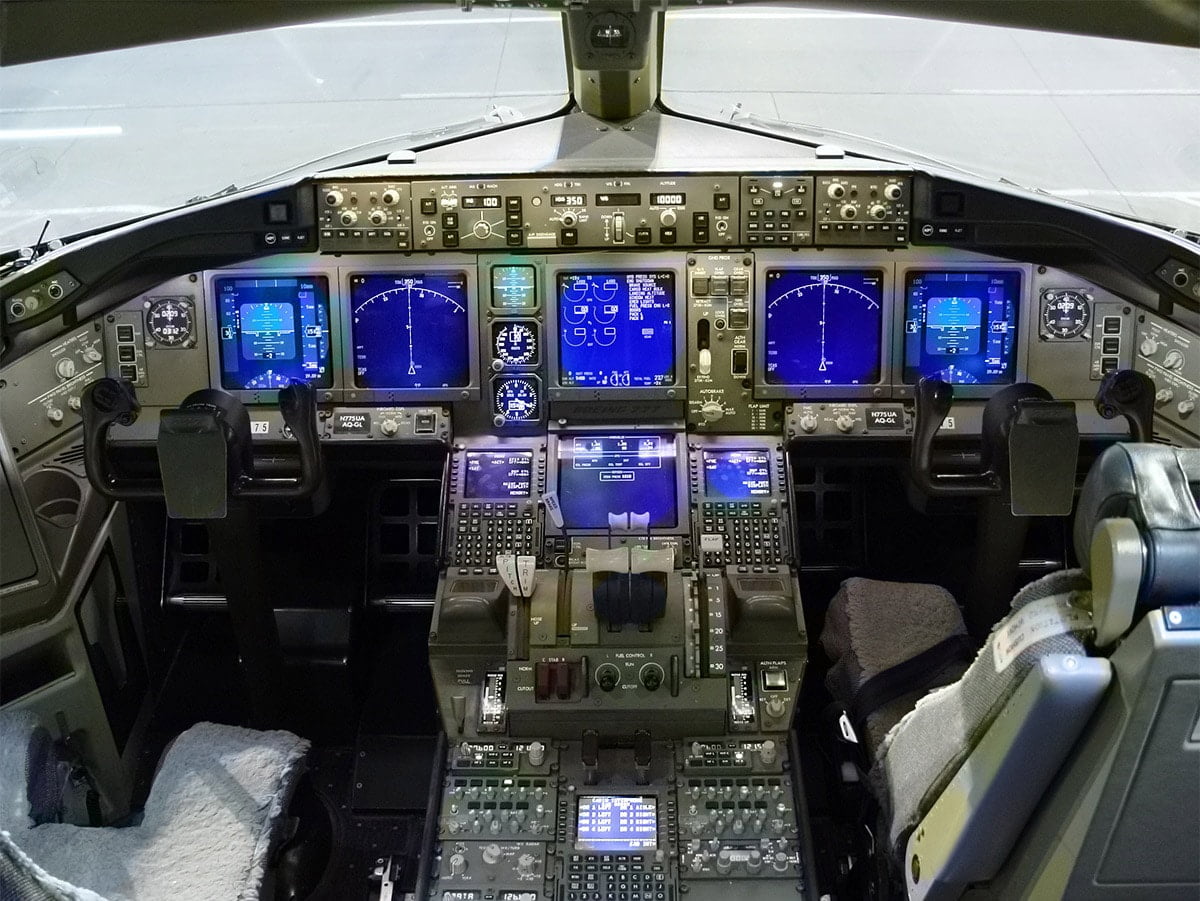 777 Cockpit